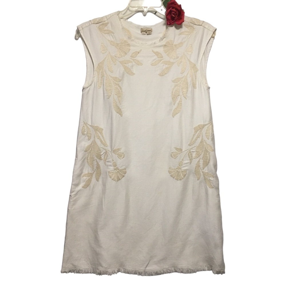 HOLDING HORSES Cream Sheath Mini Dress Sleeveless Crew Neck